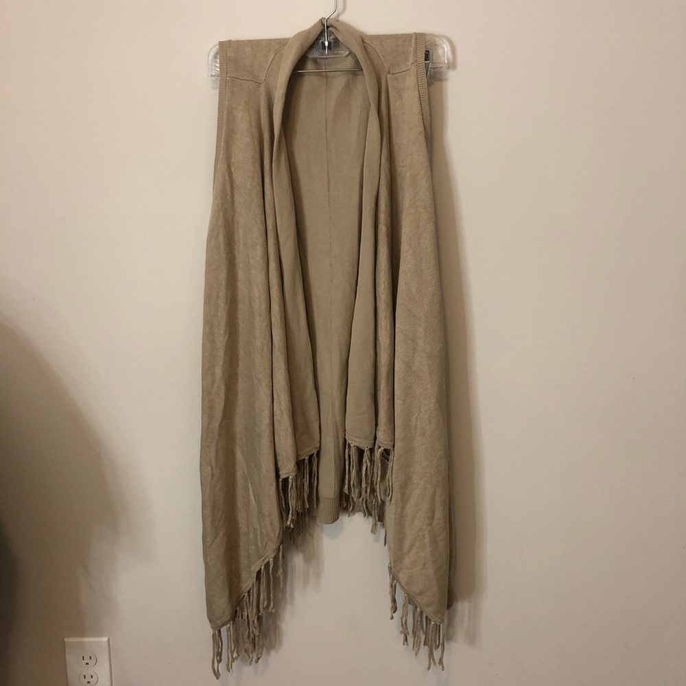 Fringe detail wrap